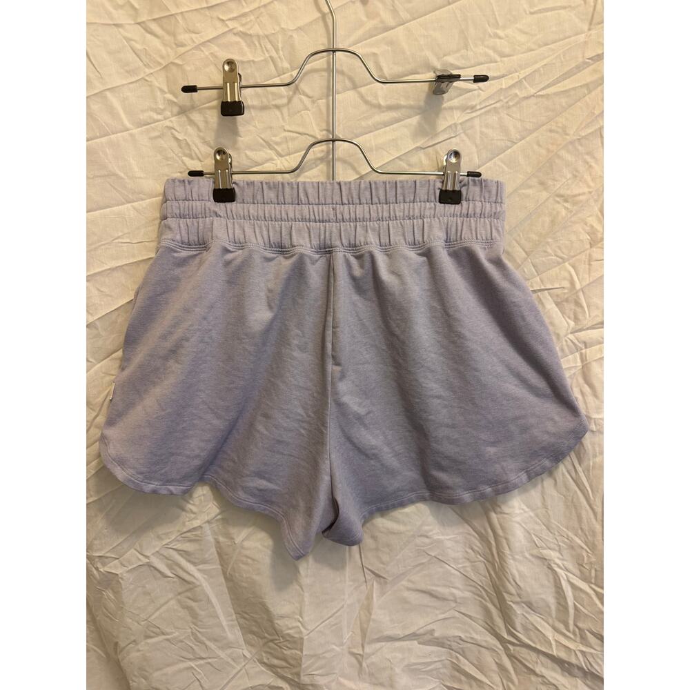 Vuori Halo Performance Short 2.0 - Lavender Mist (Discontinued Color) - Picture 3 of 8
